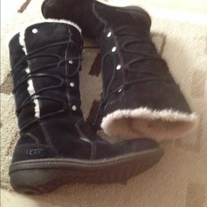Ugg Tall Lace up boots size 6